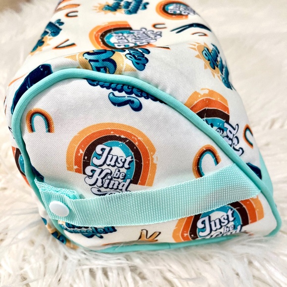 Creative Manufacturing "LapGear Tablet pillow in Just Be Kind" NWOT - Picture 3 of 8